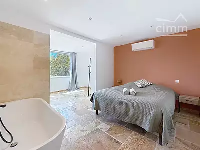 Maison, 280 m²