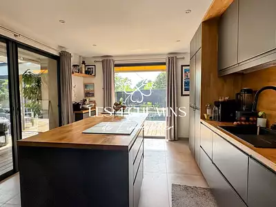 Maison, 200 m²