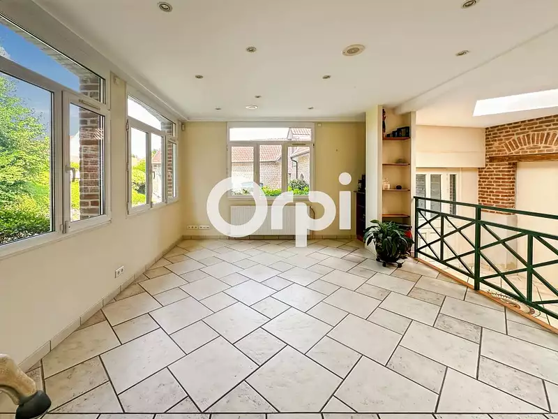 Maison, 245 m²