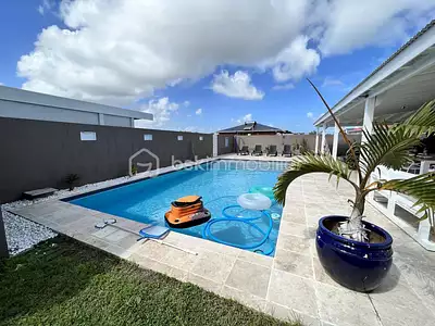Maison, 202 m²