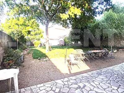 Maison, 160 m²