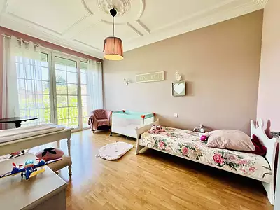 Maison, 210 m²