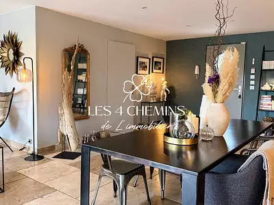 Maison, 220 m²
