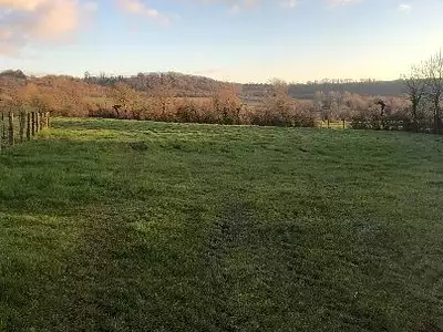 Terrain, 900 m²