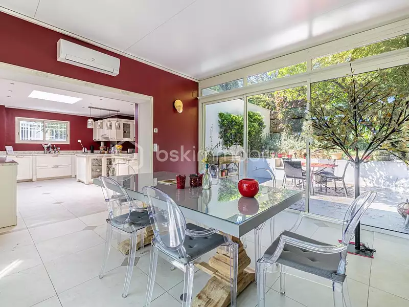 Maison, 518 m²
