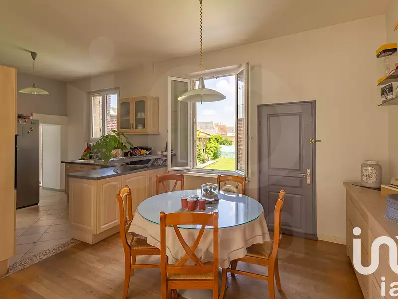 Maison, 165 m²