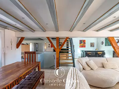 Maison, 245 m²