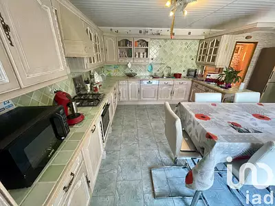 Maison, 182 m²