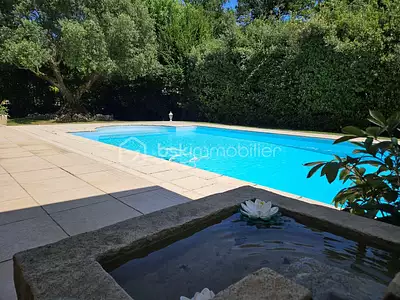 Maison, 244 m²
