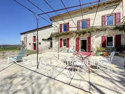 Maison, 180 m²