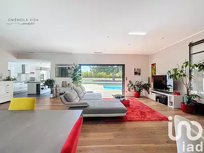 Maison, 260 m²