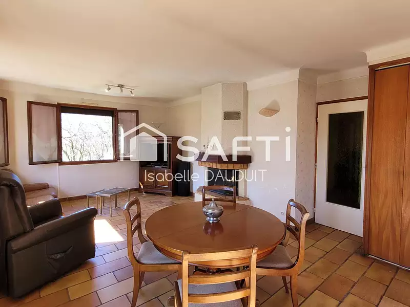 Maison, 83 m²