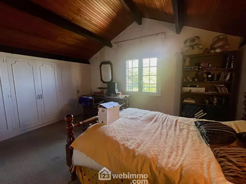 Maison, 220 m²