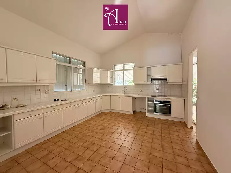 Maison, 137 m²