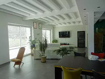 Maison, 365 m²