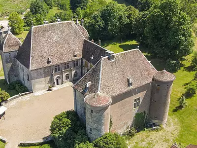 Maison, 1 500 m²