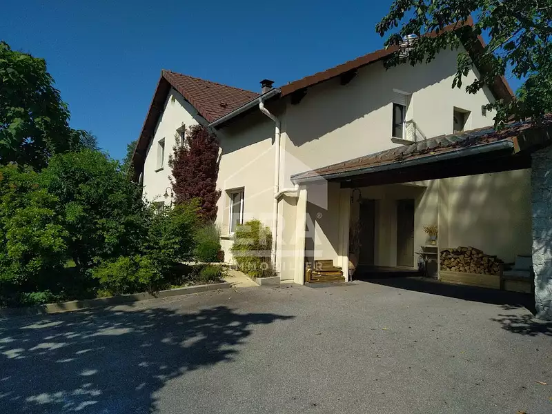 Maison, 223 m²
