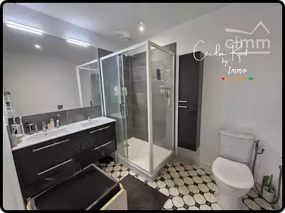 Maison, 230 m²