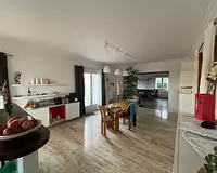 Maison, 250 m²