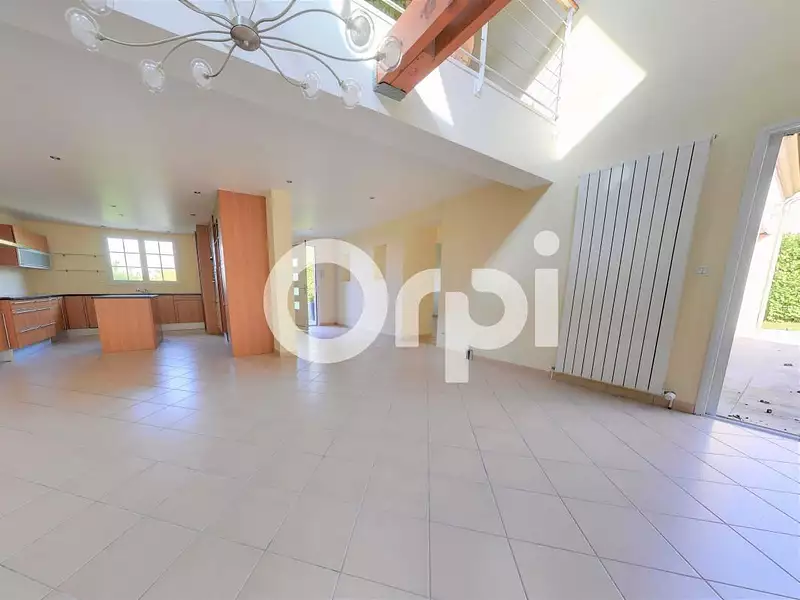 Maison, 200 m²