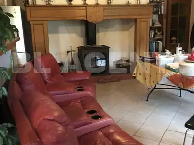 Maison, 334 m²