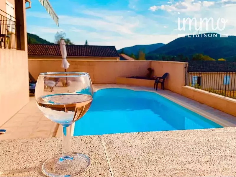 Maison, 102 m²