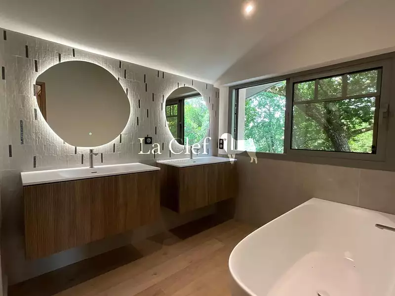 Maison, 174 m²