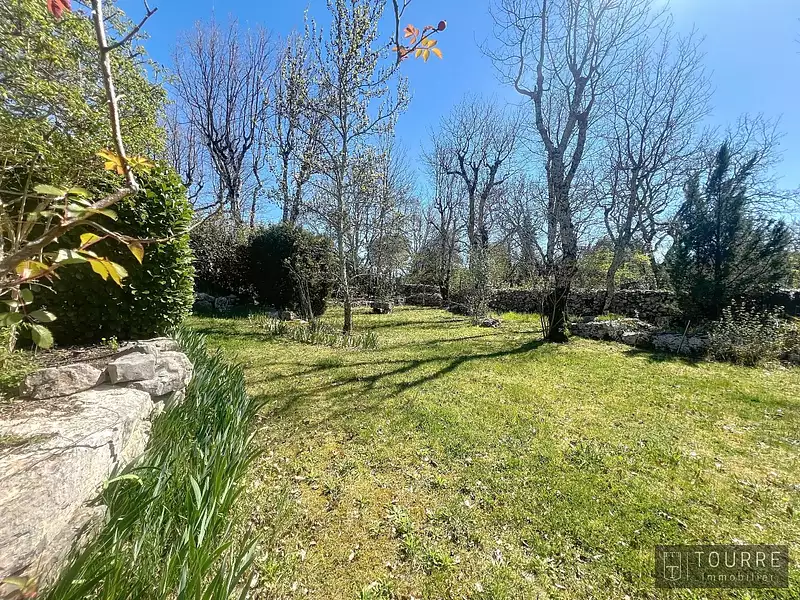 Maison, 240 m²