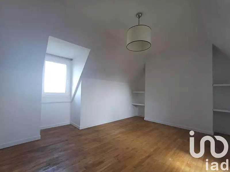 Maison, 196 m²