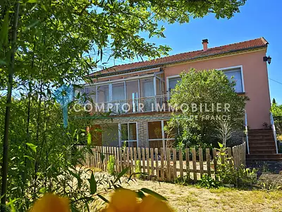 Maison, 147 m²