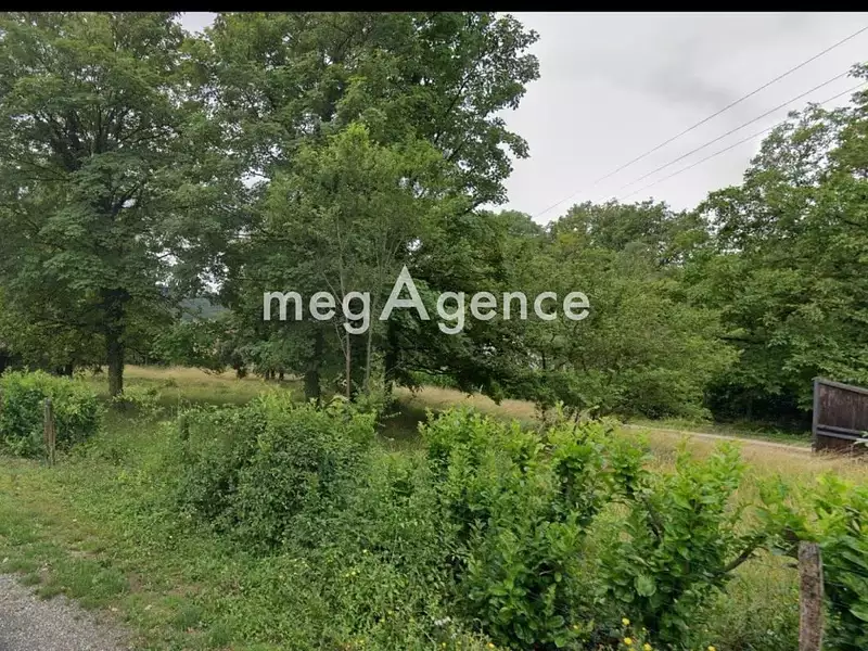 Terrain, 2 000 m²