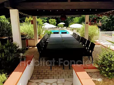 Maison, 560 m²