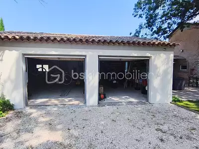 Maison, 146 m²