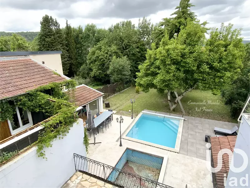 Maison, 230 m²