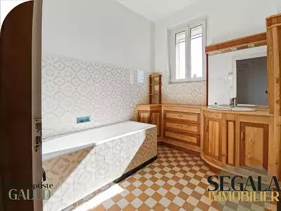 Maison, 210 m²