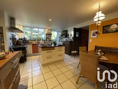 Maison, 275 m²