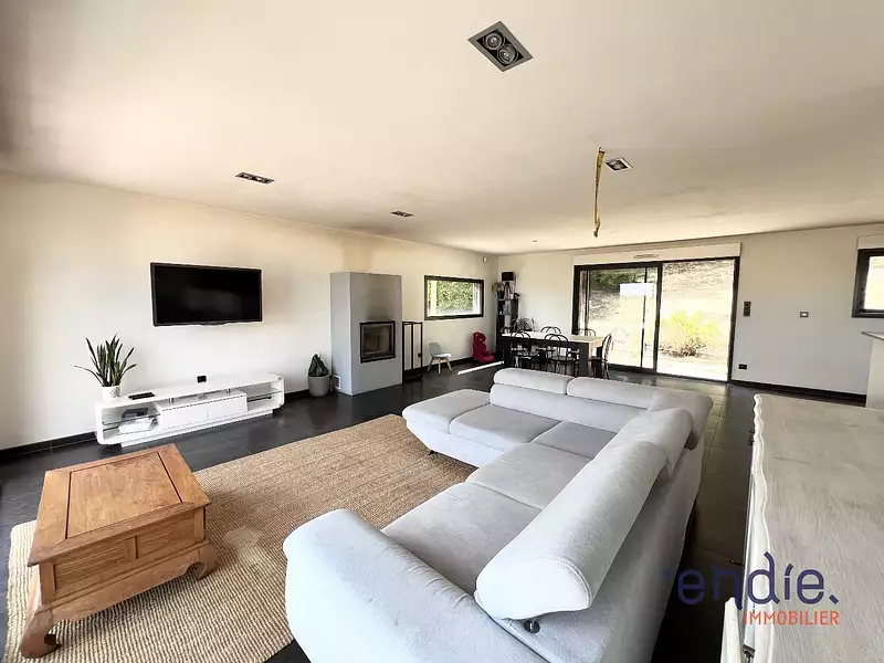 Maison, 128 m²