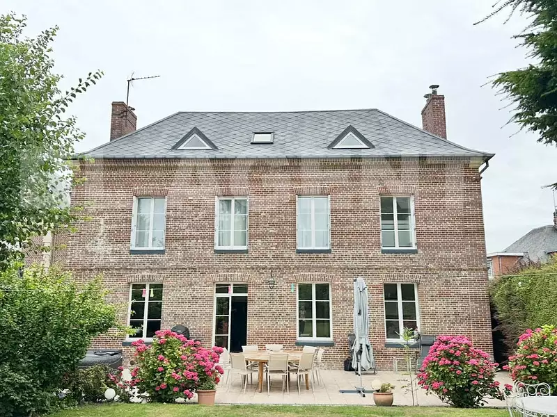 Maison, 280 m²