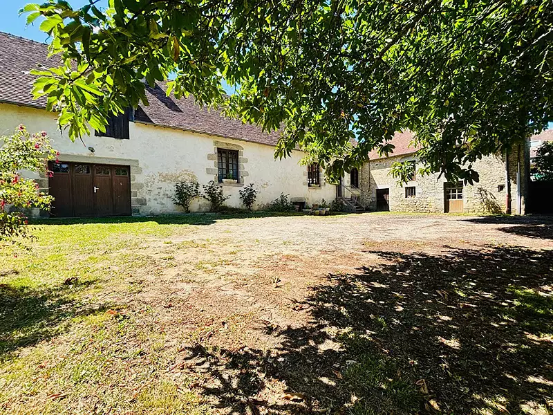 Maison, 166 m²