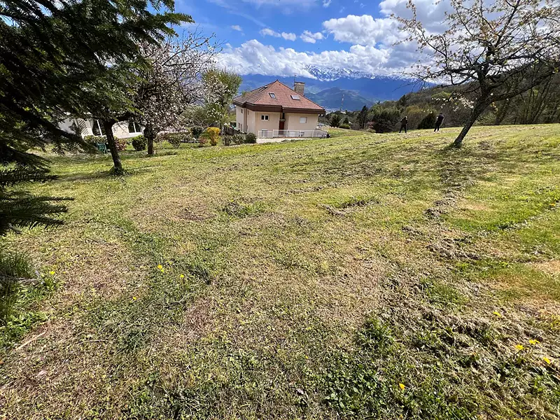 Terrain, 650 m²