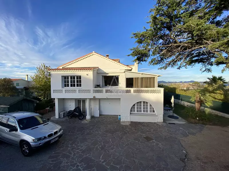 Maison, 190 m²