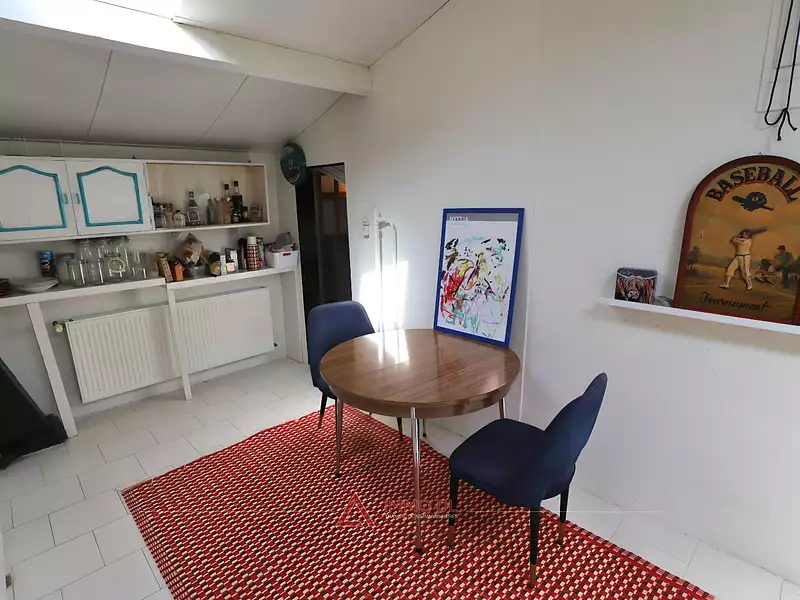 Maison, 195 m²