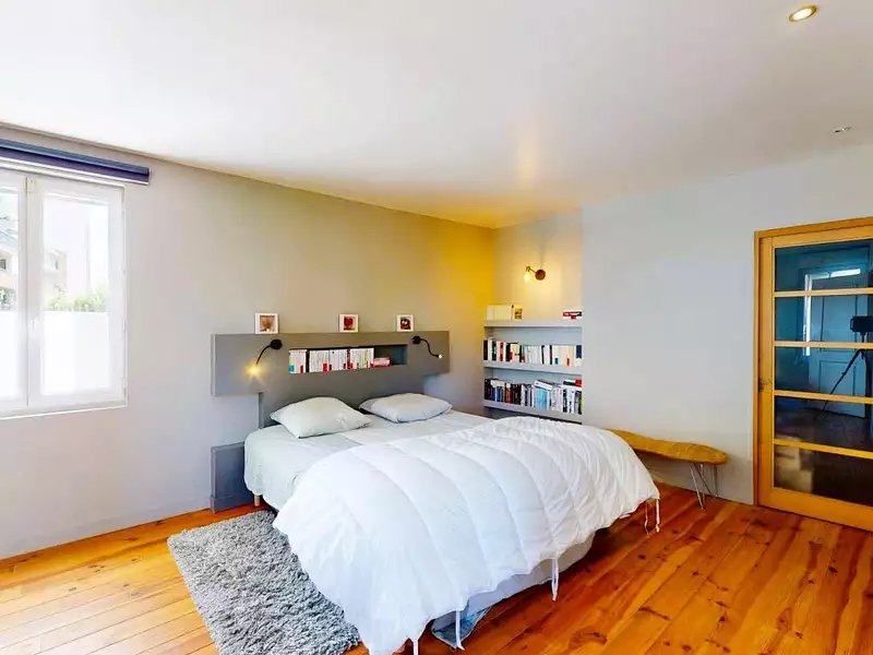 Maison, 318 m²