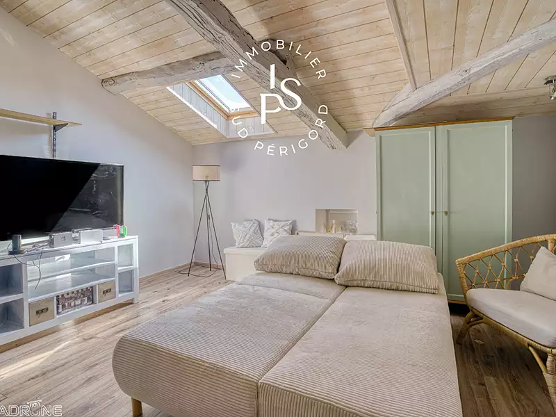 Maison, 666 m²