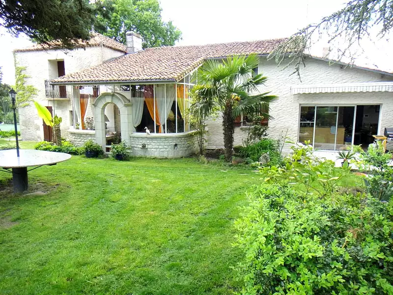 Maison, 163 m²