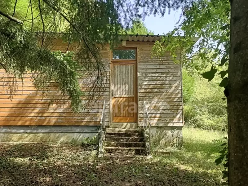 Terrain, 836 m²