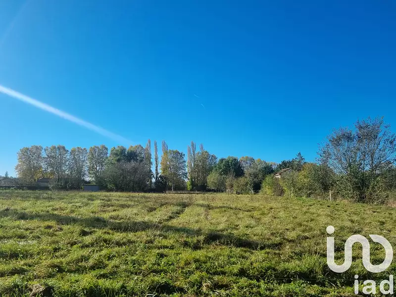 Terrain, 3 700 m²