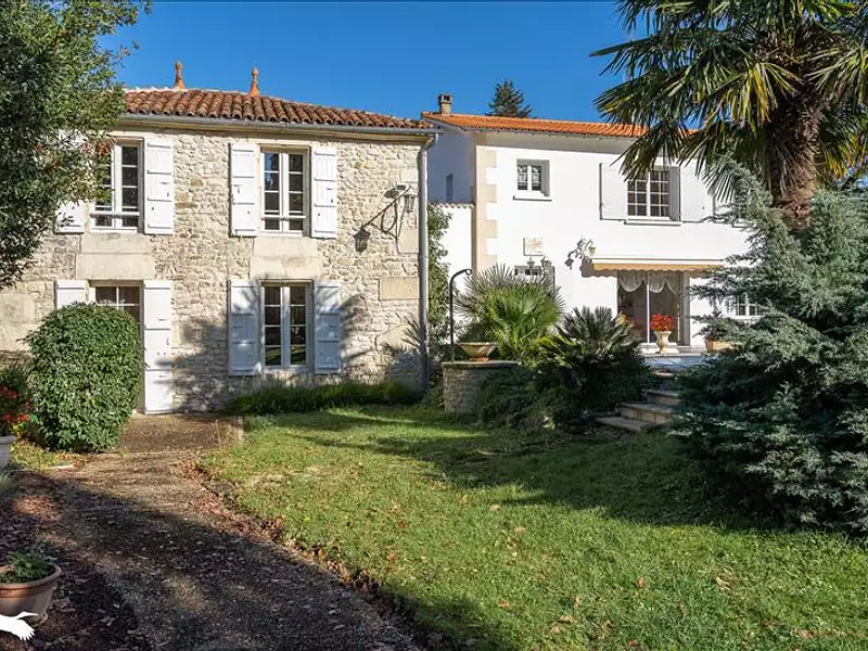 Maison, 228 m²