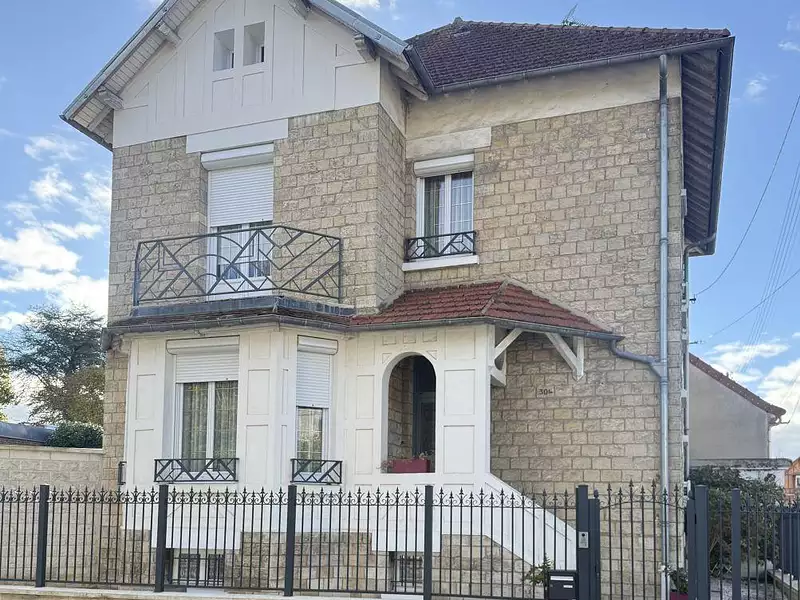 Maison, 143 m²