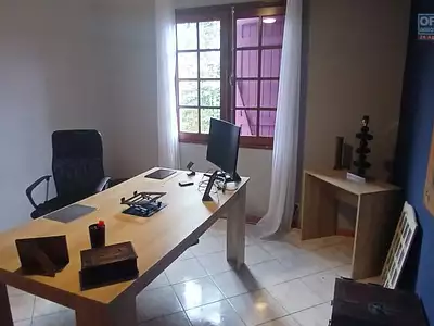 Maison, 169 m²